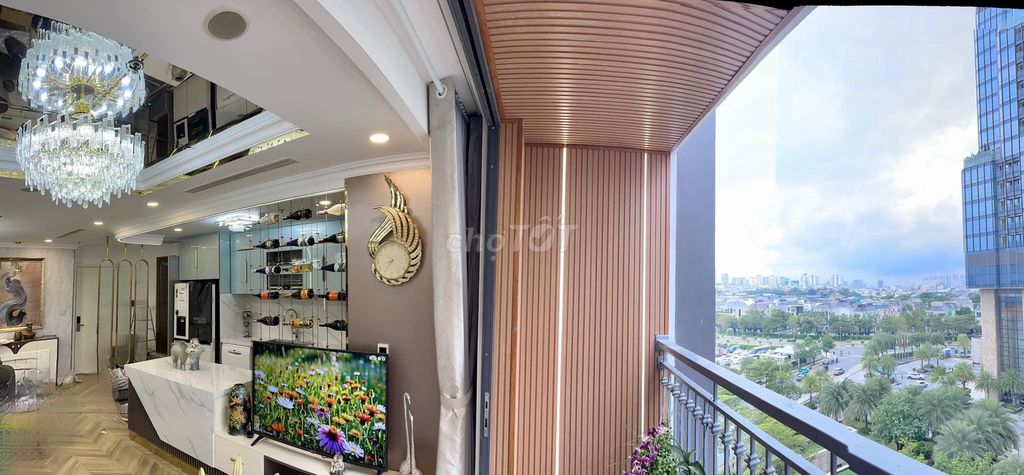 62012fd21bd58a48016cb299c3ca0507-2896955403424774535